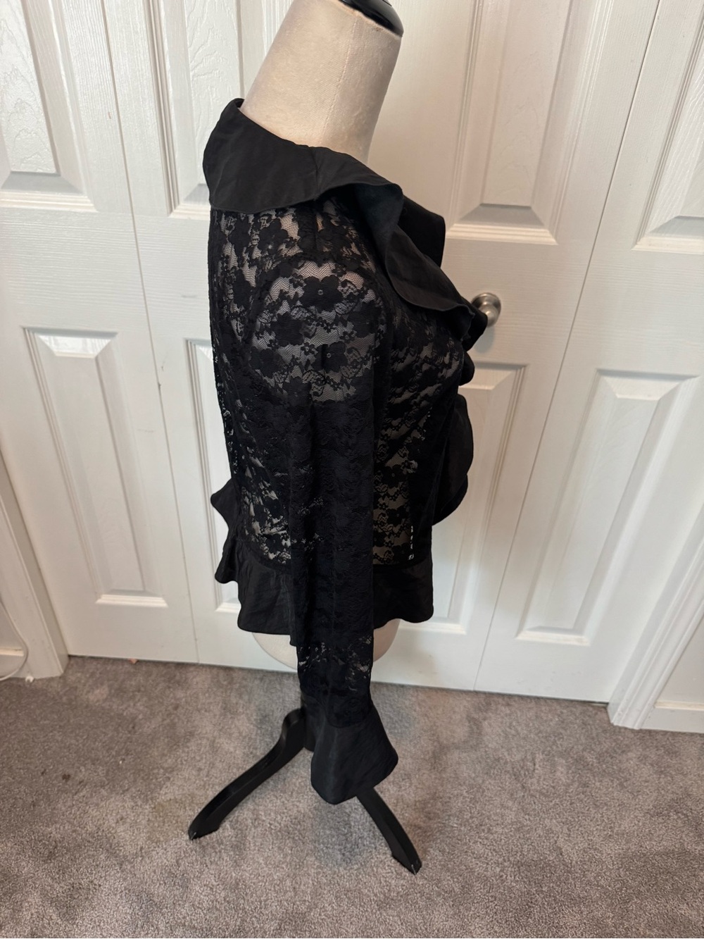 Joseph Ribkoff size 8 Lace top with Satin Ruffle Accents - Picture 13 of 16